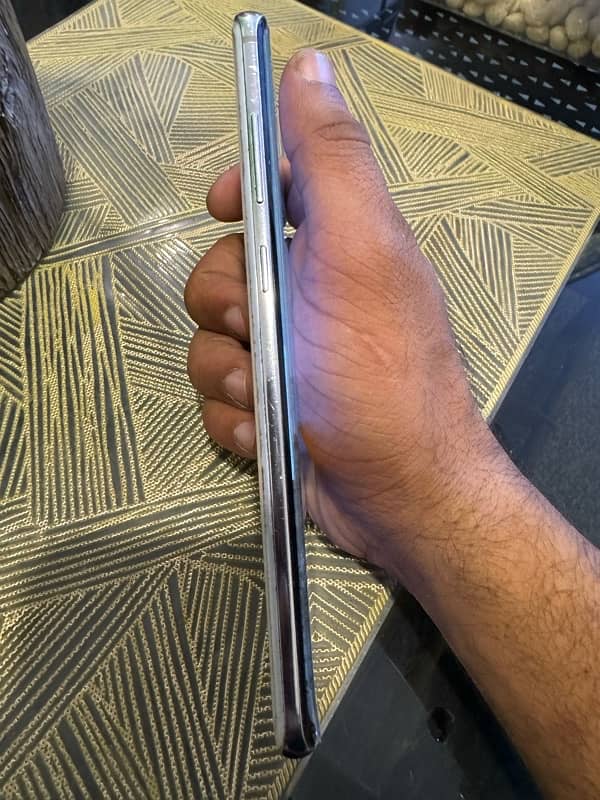 Samsung Galaxy S10 plus 4G 1