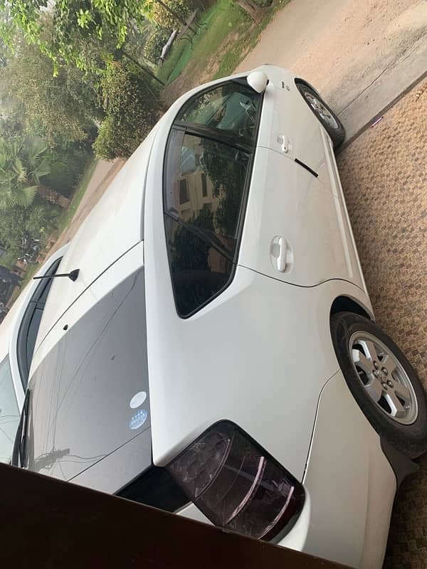 Toyota Prius 2010 import 2014 3