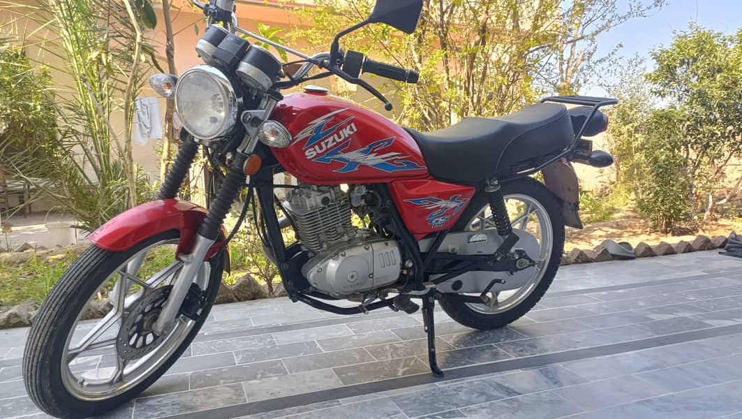 Suzuki GS 150 SE 2021 2