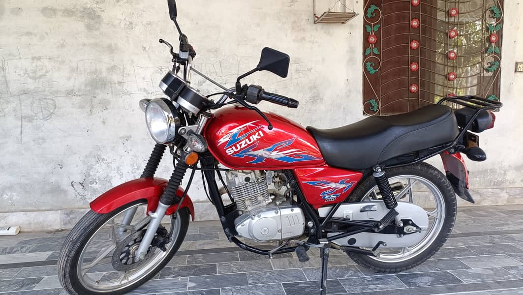 Suzuki GS 150 SE 2021 4