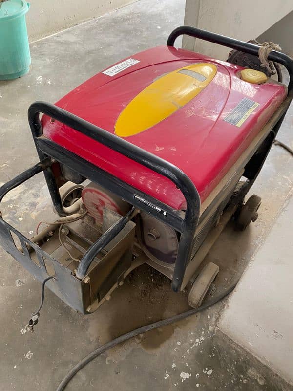 Lifan  Petrol & Gas Generator 3 KW – LF3800GF-4 – Red 2