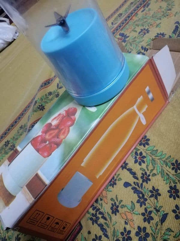 mini juicer 5