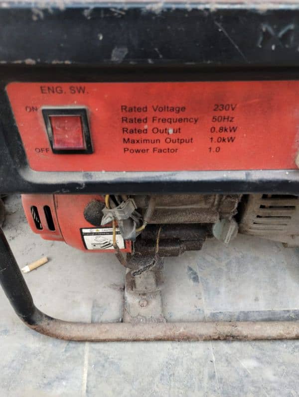 saaf suthra chalta WA generator hai gas n petrol both 3