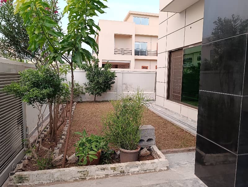 Beautiful Owners Built House Near Main Gate Bahria Enclave 18