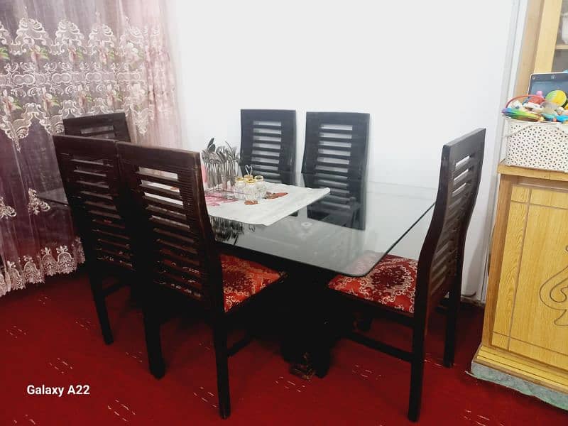 dining table with 6 chairs 0