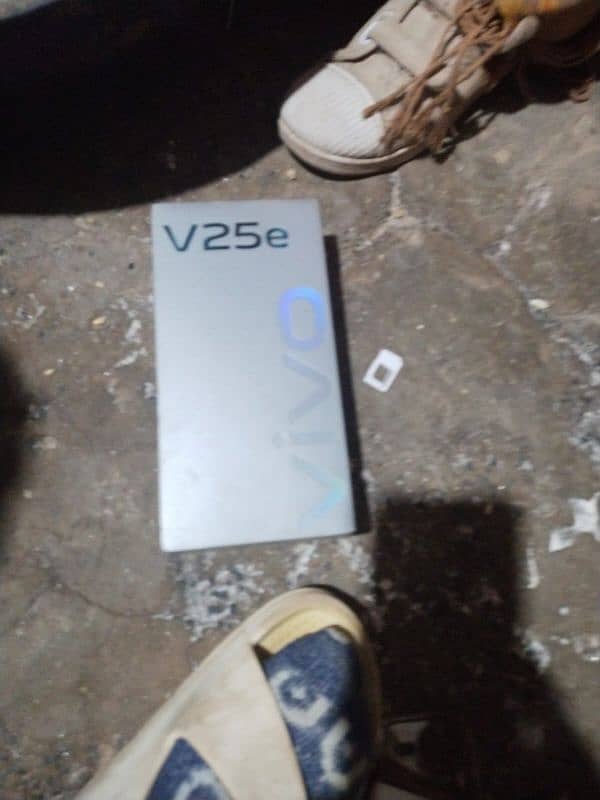 Vivo v25e 8/128 3