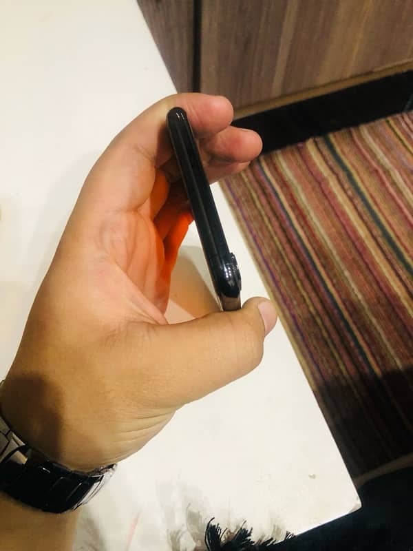 iPhone XS Max 512 gb non pta sim working 4