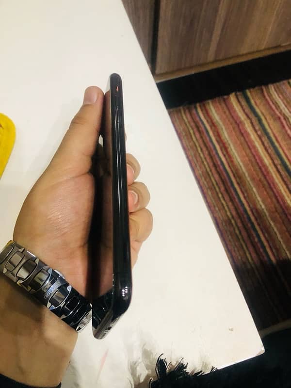 iPhone XS Max 512 gb non pta sim working 5