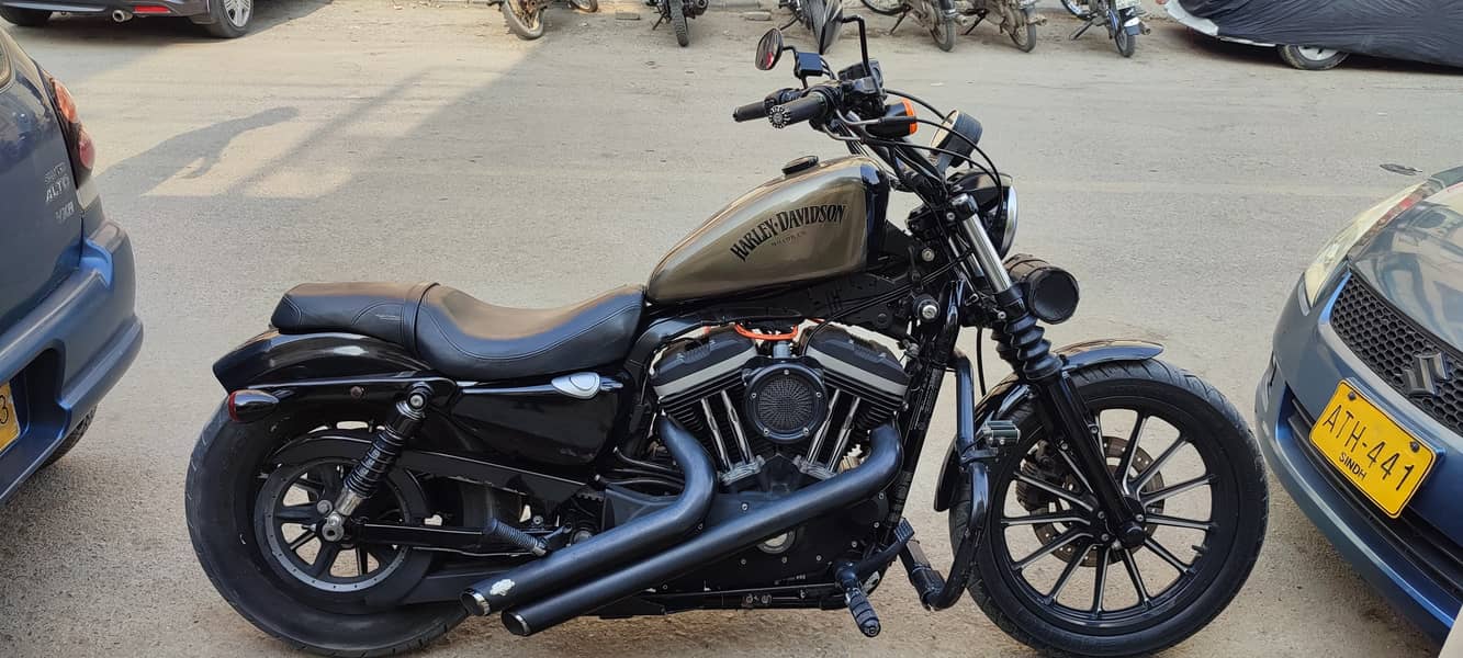 Harley davidson Iron 883 (2011) MODEL  | Harley in bikes | Iron 883 5