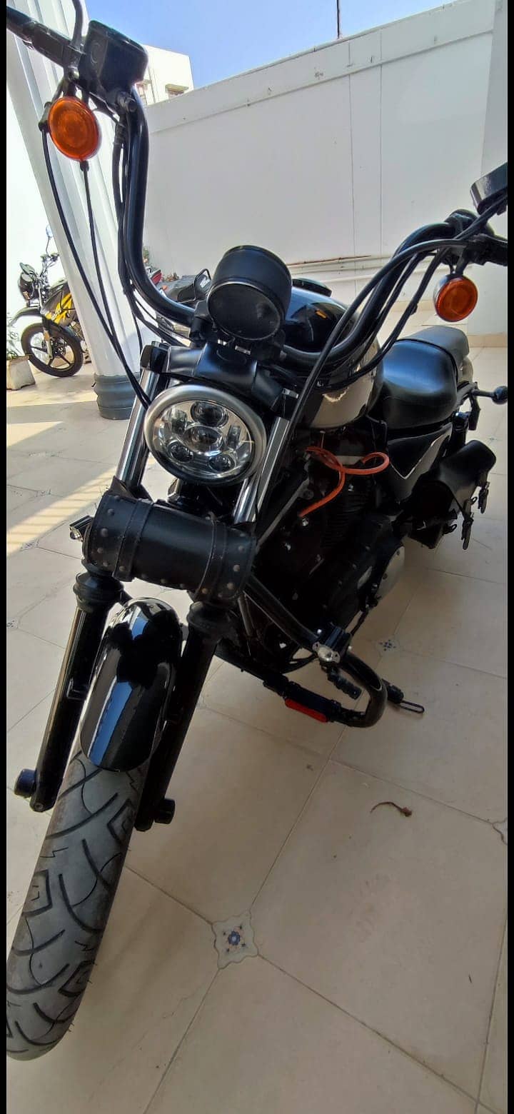 Harley davidson Iron 883 (2011) MODEL  | Harley in bikes | Iron 883 17