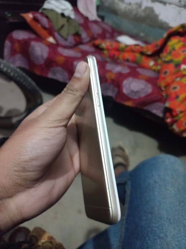 oppo A57 lush condition  10 by 9  ladies use 2