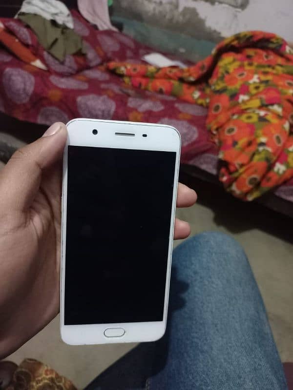 oppo A57 lush condition  10 by 9  ladies use 3