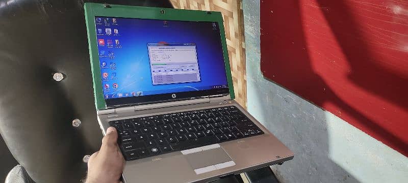 HP EliteBook 2560p 4GB ram 200 hard disk laptop for sale 1