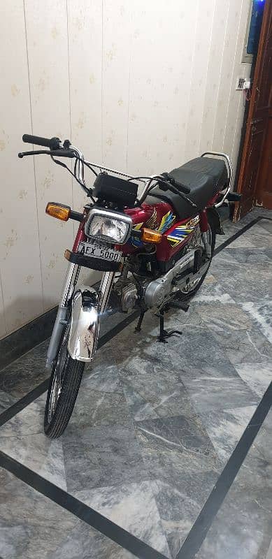 Honda CD 70 for sale in original condition. 1