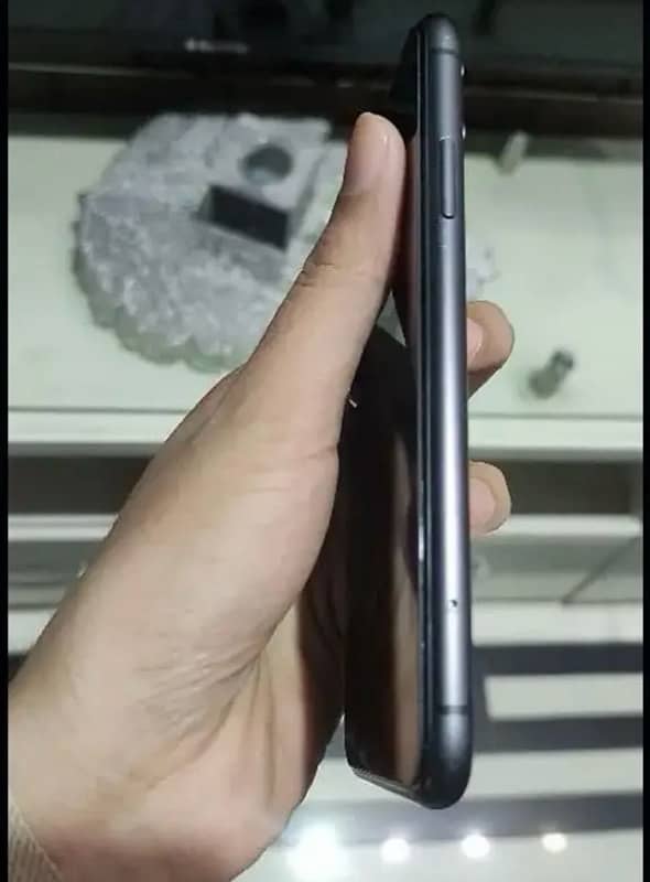 iPhone 11 Black Factory Unlock 2