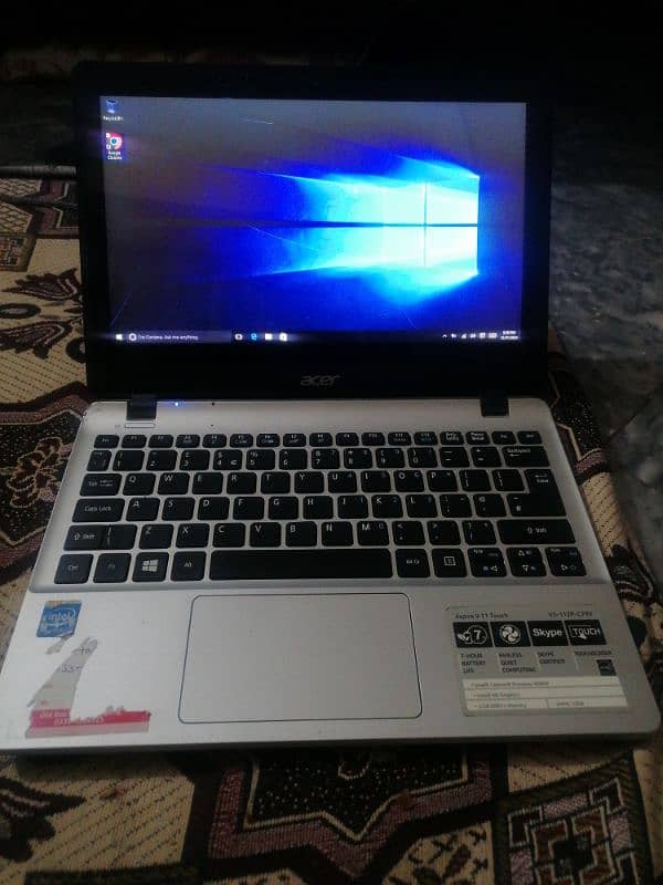 Acer Aspire V11 Laptop 0