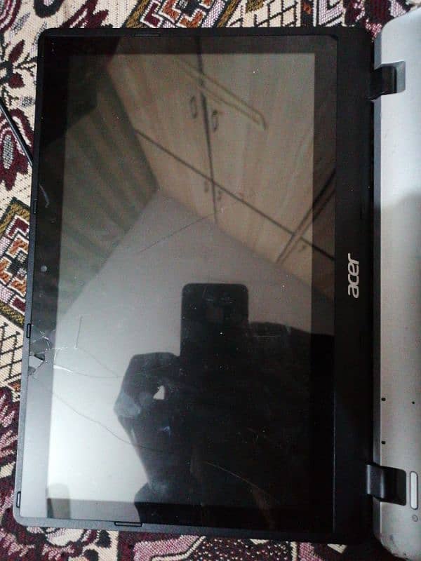 Acer Aspire V11 Laptop 3