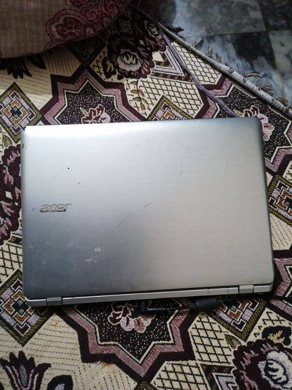 Acer Aspire V11 Laptop 4