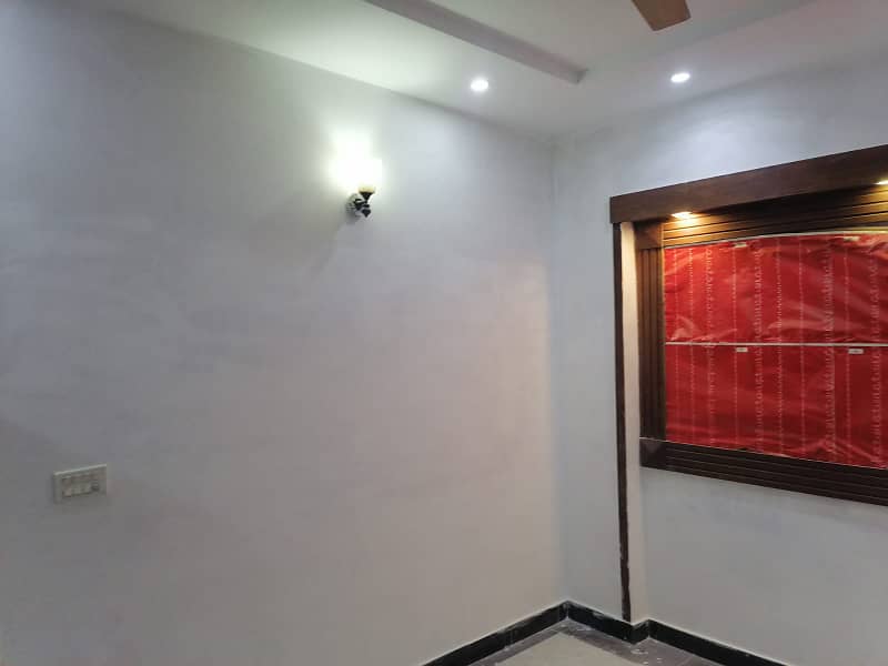 5 MARLA LIKE NEW LOWER PORTION | UPPER ALMOST LOCK | BB BLOCK | BAHRIA TOWN LAHORE 4