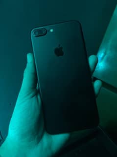 Iphone 7 plus (pta approved 10/10)