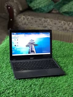 Acer c720p Intel Celeron 5th generation 4gb ram 128ssd Touch screen