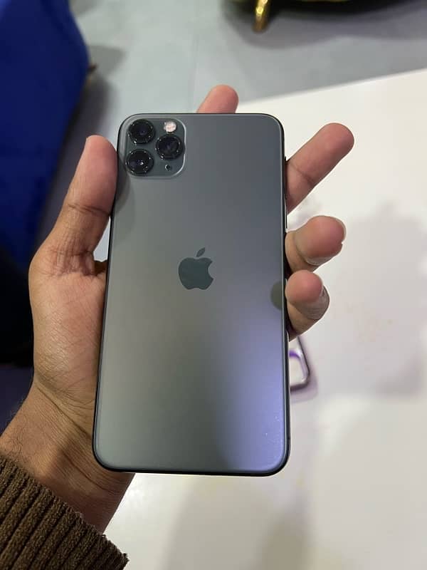 iphone 11 pro max 64 GB non pta 10/10 condition 5