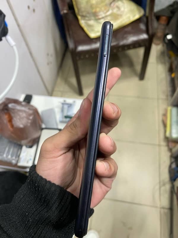 Redmi 9A pta approved 2/32 not any falut oky cell phone 03185918610 4