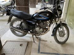 Suzuki GS 150 Model 2015