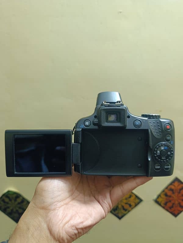 canon Sx50HS SLR 3