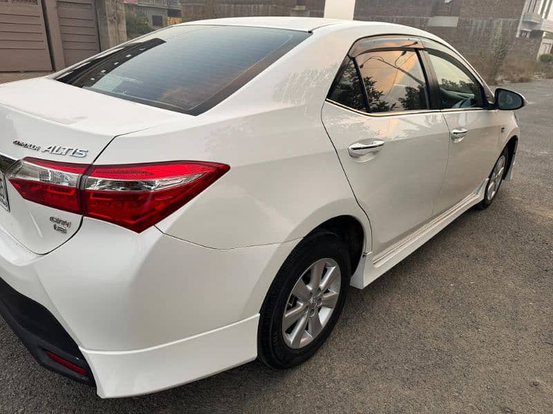 Toyota Altis Grande 2016 19