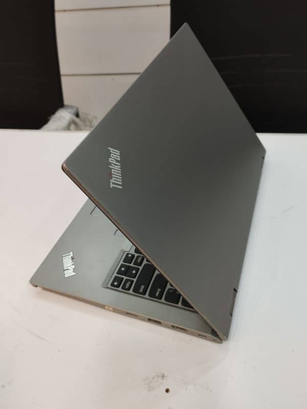 Lenovo Yoga L13 360° Touch 0