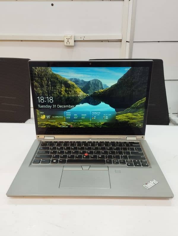 Lenovo Yoga L13 360° Touch 1