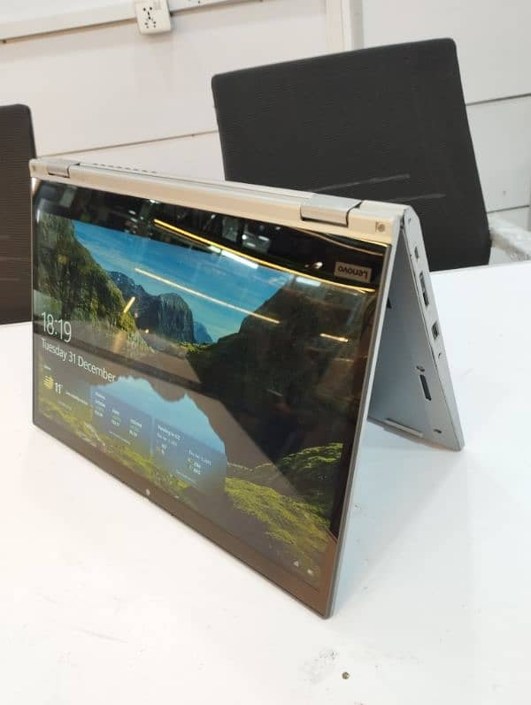 Lenovo Yoga L13 360° Touch 4