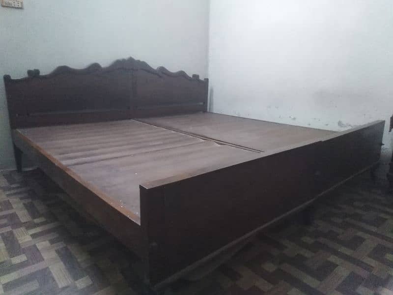 Wooden bed 3