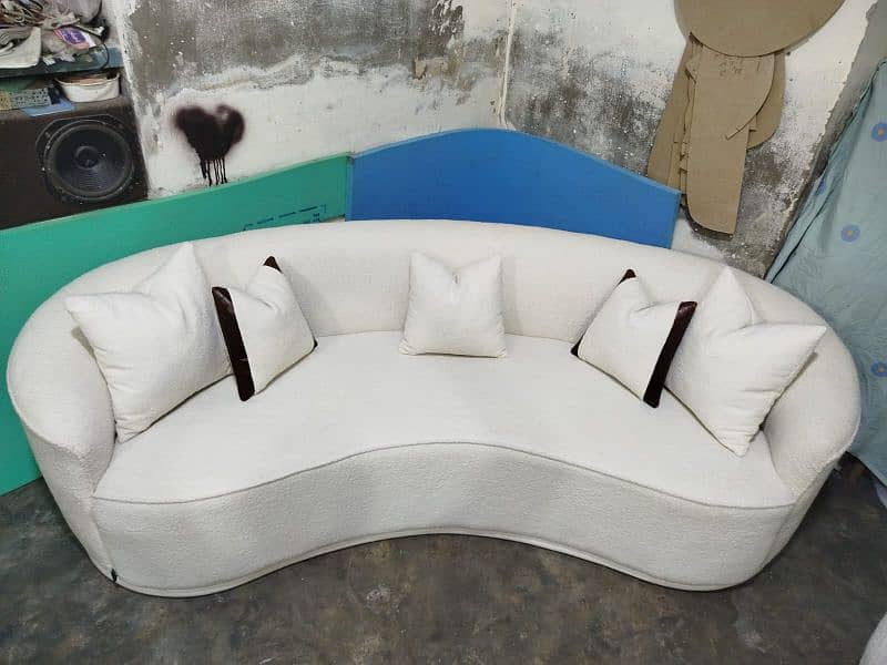 Curvey sofas /Sofa set /Furniture 2