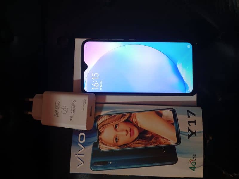 vivo y17 (8/256) ram full new with box and charger lush condition 3