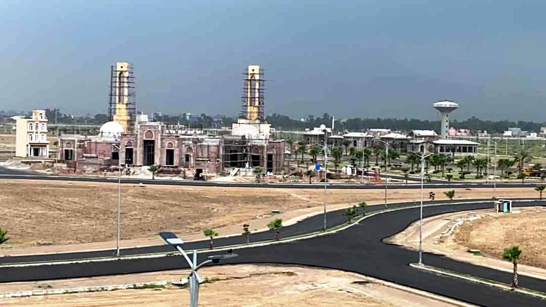 Get In Touch Now To Buy A 900 Square Feet Commercial Plot In Gujranwala 5