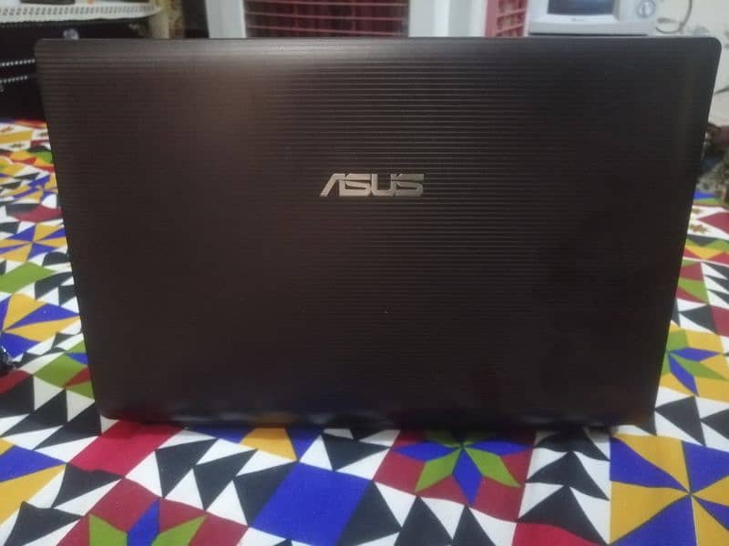 Asus workstation laptop 7