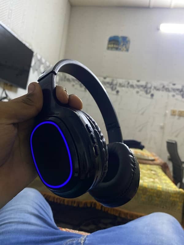 New Trands Headphone Battery Timing 12 hours without light WITHLight 7 3