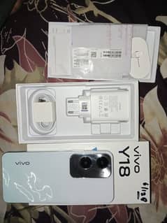 vivo y 18  6/128 condition 10/10 ha 10 month warranty bhi ha complete