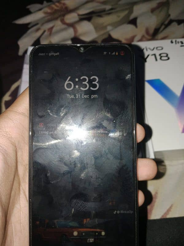 vivo y 18  6/128 condition 10/10 ha 10 month warranty bhi ha complete 4