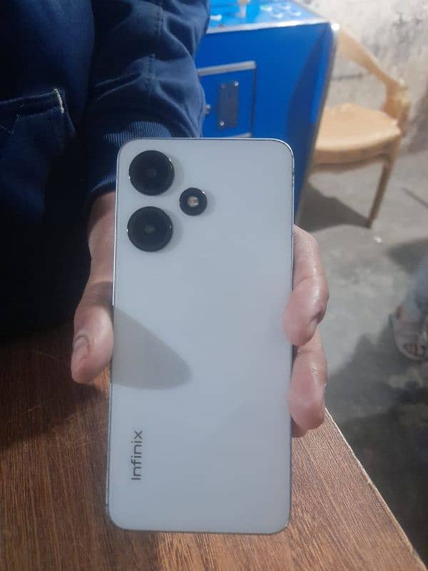 Infinix hot 30i 1