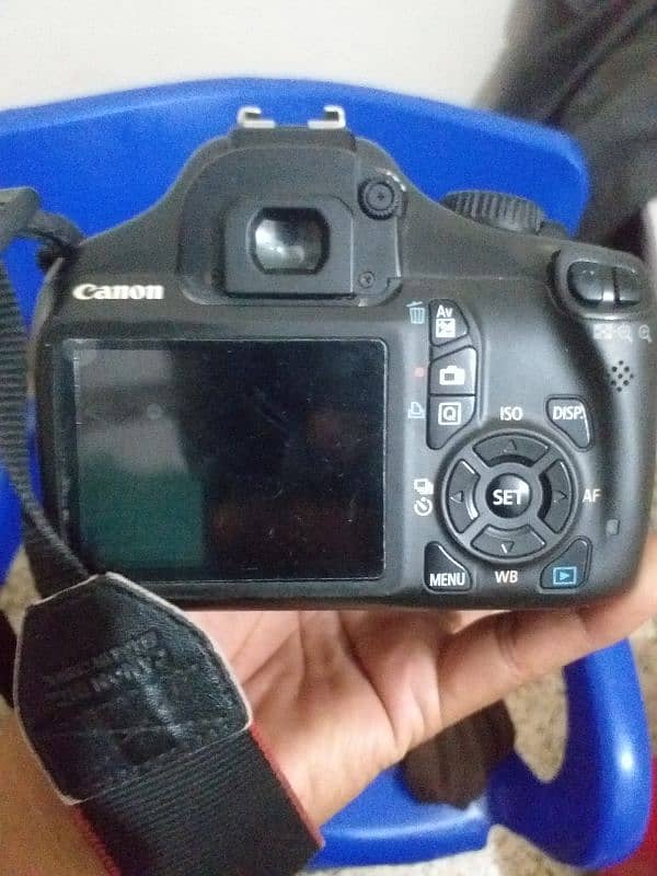 Canon EOS 1100D 0