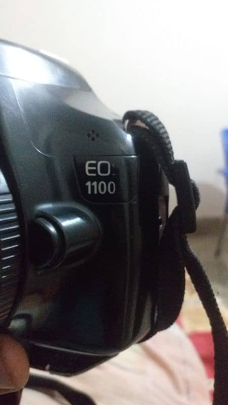 Canon EOS 1100D 4