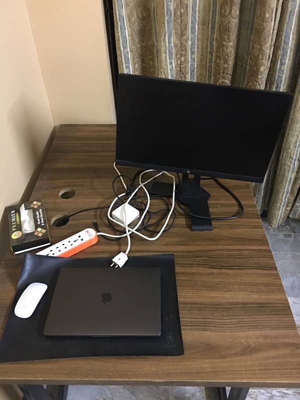 Office Table | Desk Slightly Used 4