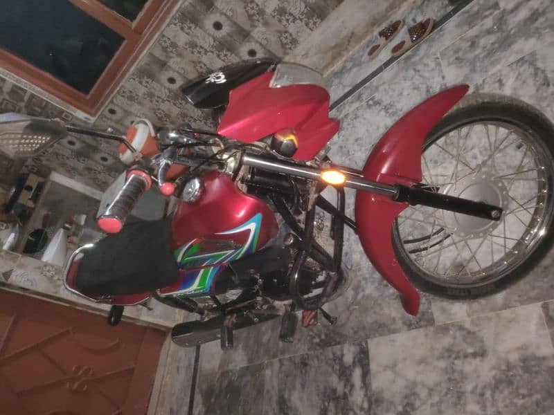 Honda 100 cc prider 5