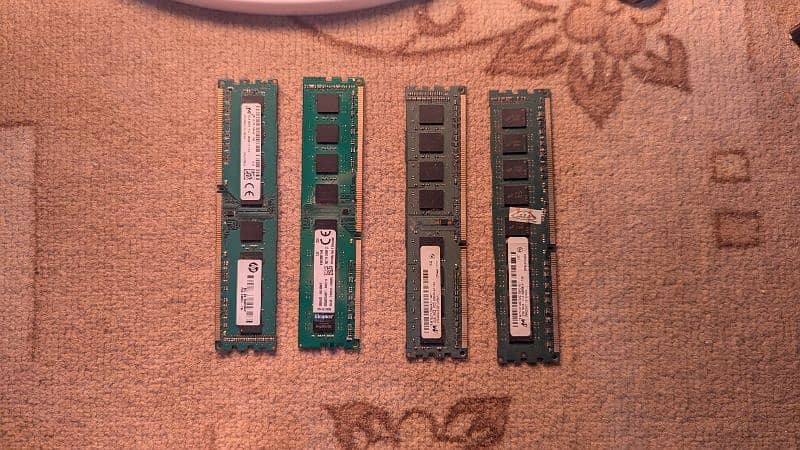 Two 2GB Ram,Two 8Gb Ram 0