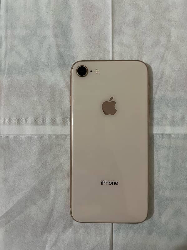 i phone 8 64 GB gold 2