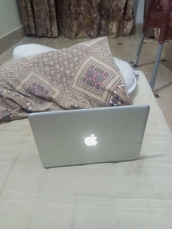 Selling Mac Book pro 4