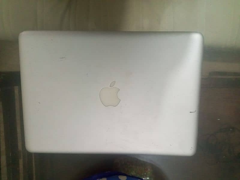 Selling Mac Book pro 8